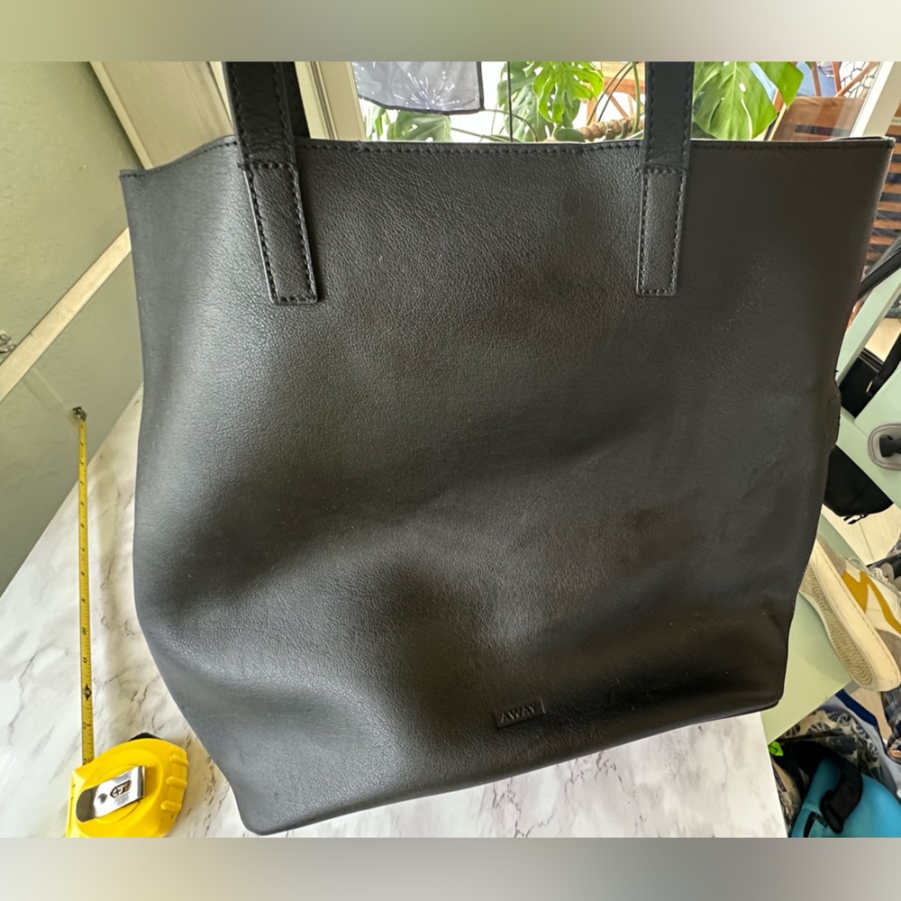 Away Longitude Tote - Picture 9 of 13